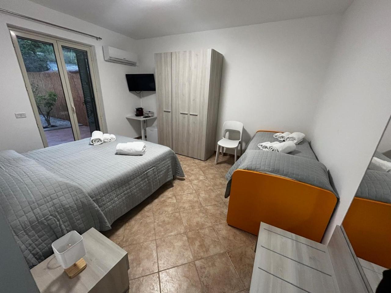 Top Relax Finale Di Pollina Exterior photo